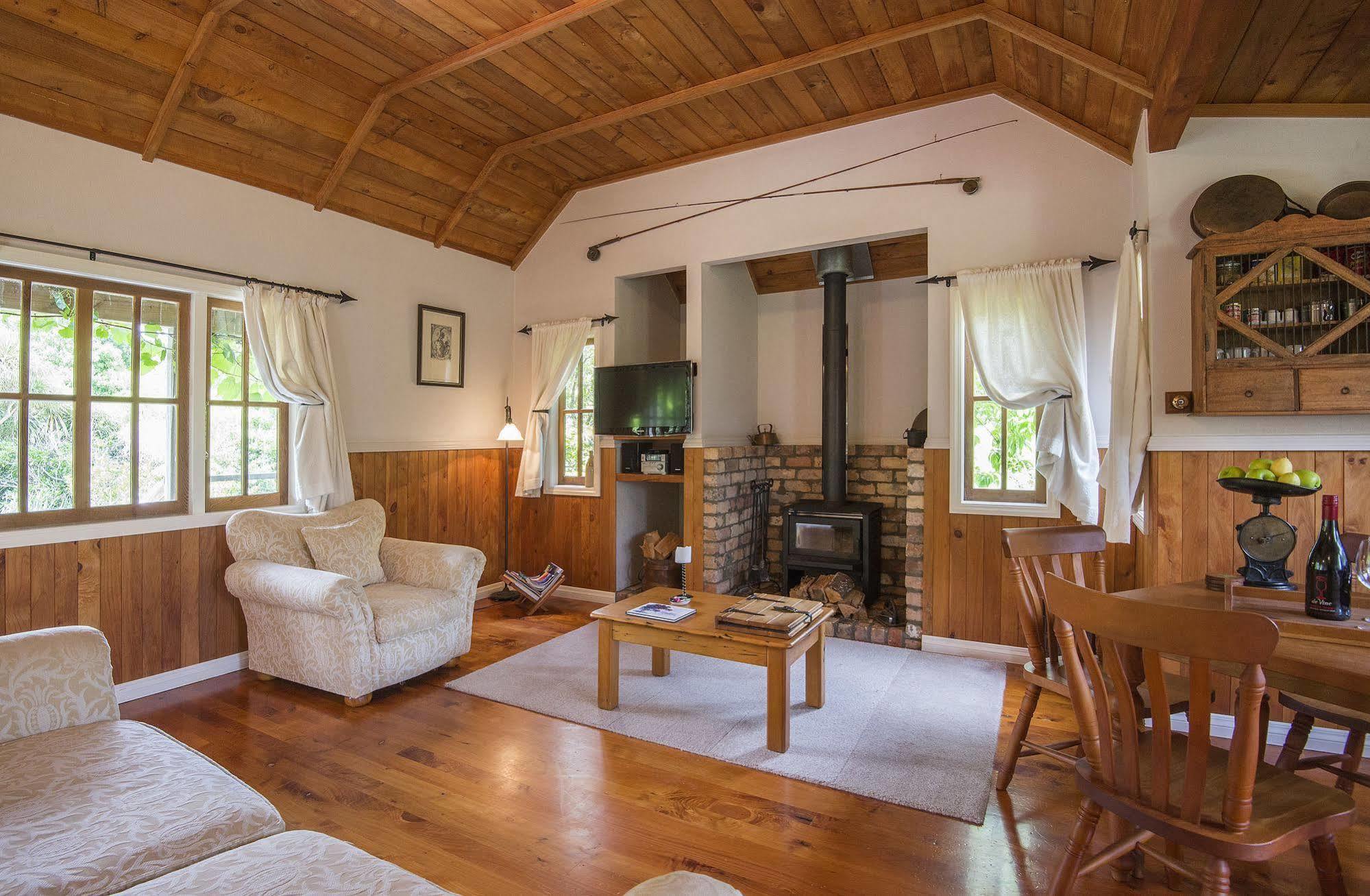 Vineyard Cottages - Kumeu Waimauku Ngoại thất bức ảnh